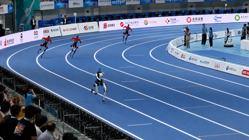 VÍDEO | Robô chinês corre 100 metros em 8,86 segundos e supera Bolt