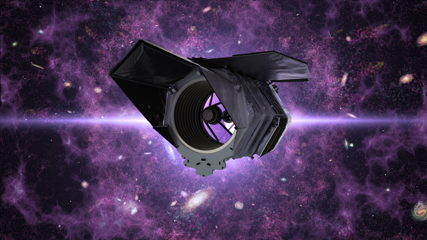 Ilustração digital de um telescópio espacial com estrutura metálica e painéis escuros abertos, flutuando contra um fundo roxo e preto repleto de galáxias e estrelas.