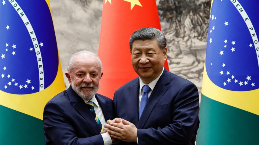 Brasil ganha apoio da China em embate tarifário com os EUA