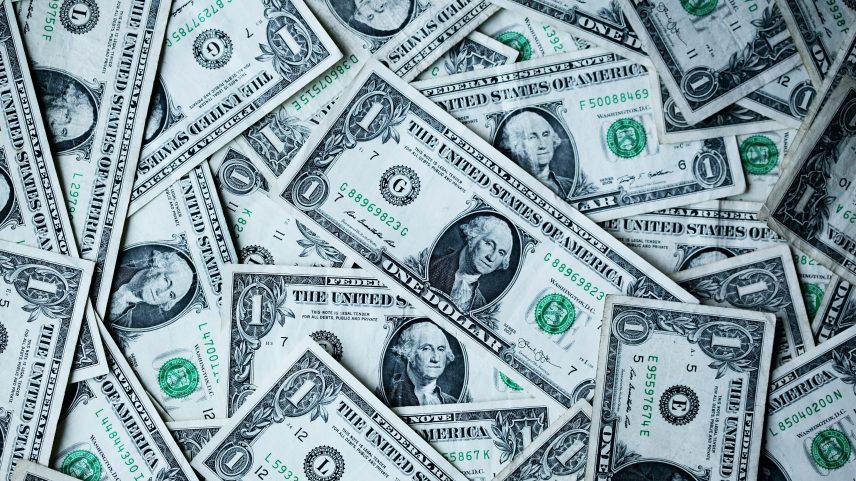 Dólar fecha em maior cotação desde março após sequencia de altas