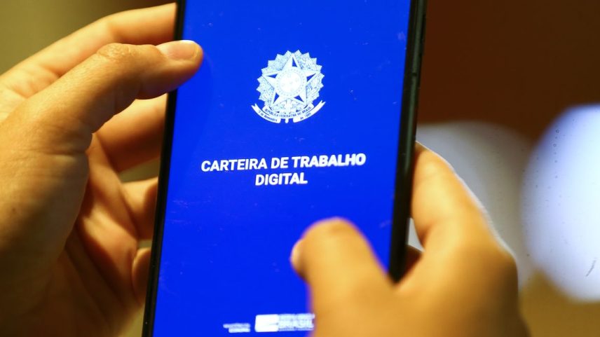 Emprego formal cresce 19,1% no Brasil e chega a 62,9 mi de vínculos