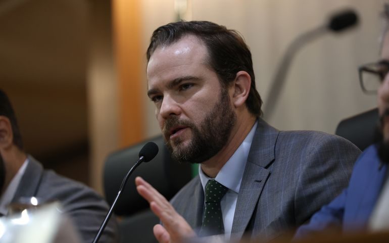 Durigan diz que foco de Lula será fim da 6x1 em eventual novo governo