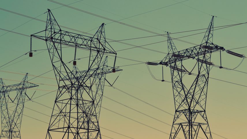 TCU bloqueia R$5 bi em repasses para redução de tarifas de energia