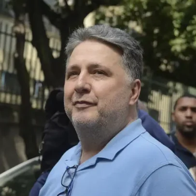 TRE-RJ veta Garotinho de usar fundo eleitoral e propaganda na TV e rádio