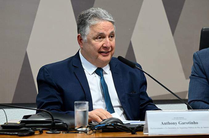 Justiça determina cumprimento de sentença que suspende direitos políticos de Garotinho