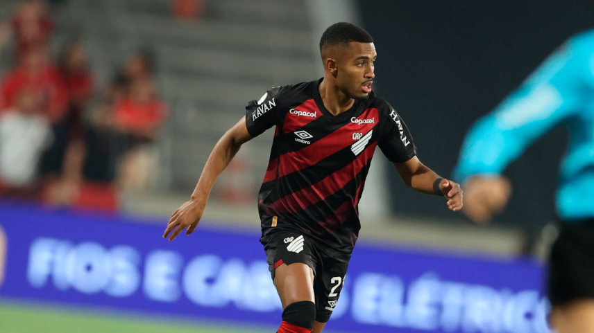 Athletico bate o Vitória e abre vantagem nas oitavas da Copa do Brasil