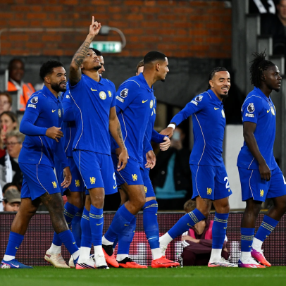 João Pedro marca, e Chelsea vence Fulham na estreia de Xabi Alonso