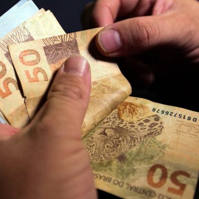 Salário mínimo pode ter alta de R$ 120 em 2027; veja novo valor previsto