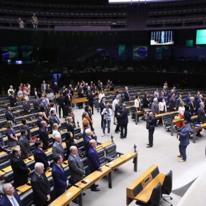 Número de mulheres candidatas a deputada federal cai 24% em 2026