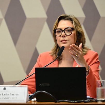 Comissão vota relatório da MP que zera a "taxa das blusinhas"