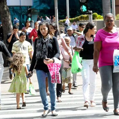 População do Brasil chega a 214,2 milhões em 2026, diz IBGE