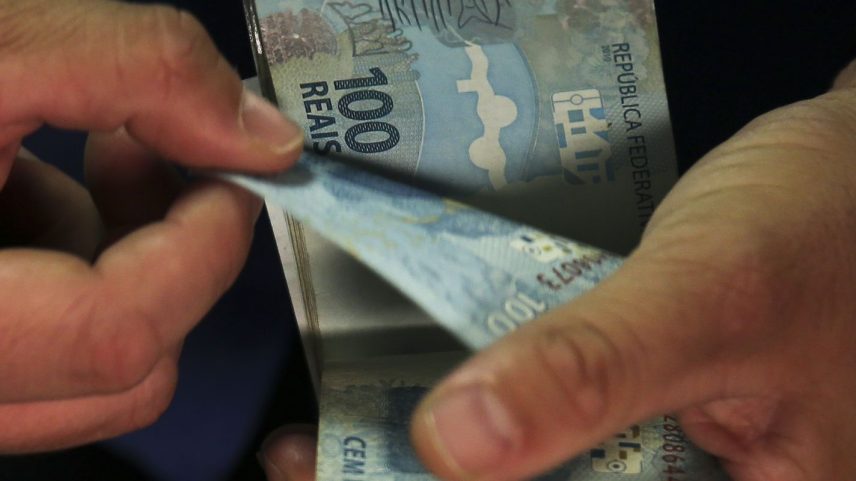 Contas do governo central têm superávit primário de R$ 10,8 bi em julho