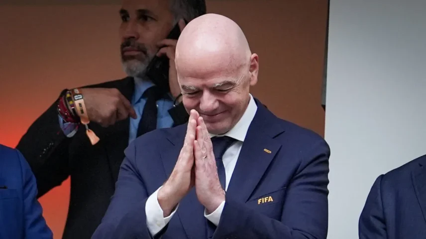 Infantino anuncia Mundial Sub-15 com 211 seleções