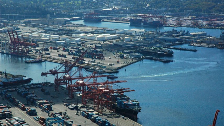 EUA têm queda inesperada em encomendas industriais em junho