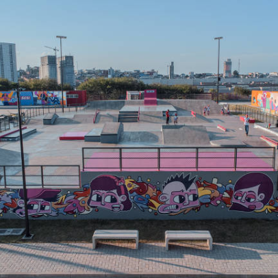 Sesi-SP abre espaço cultural gratuito em Itaquera com teatro e pistas de skate