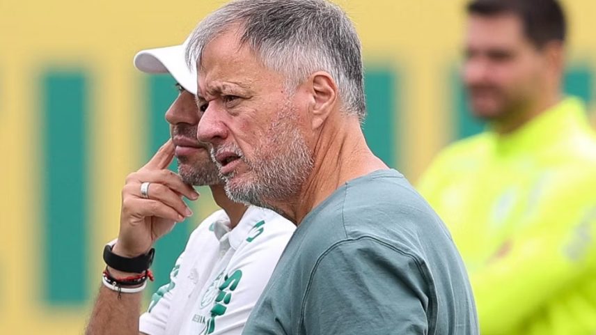 Diretor do Palmeiras dispara sobre arbitragem: "Erro grave"