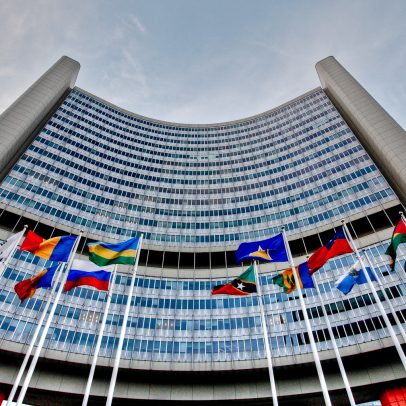 Agência da ONU aprova resolução que leva Irã ao Conselho de Segurança