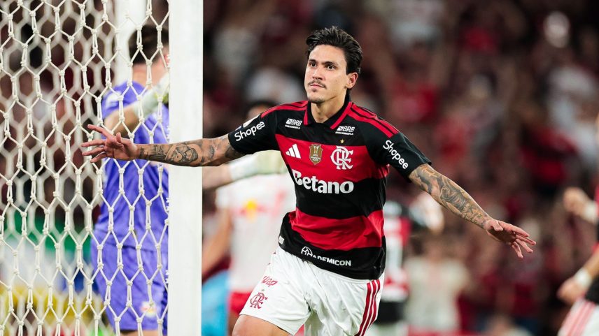 Flamengo chega aos 100 gols pela sexta temporada seguida