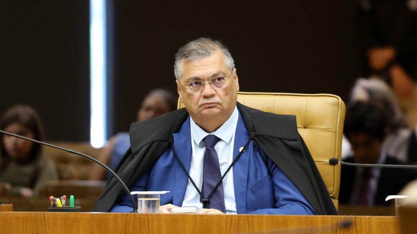 Dino apura elo entre Banco Master e concessões de cemitérios em SP