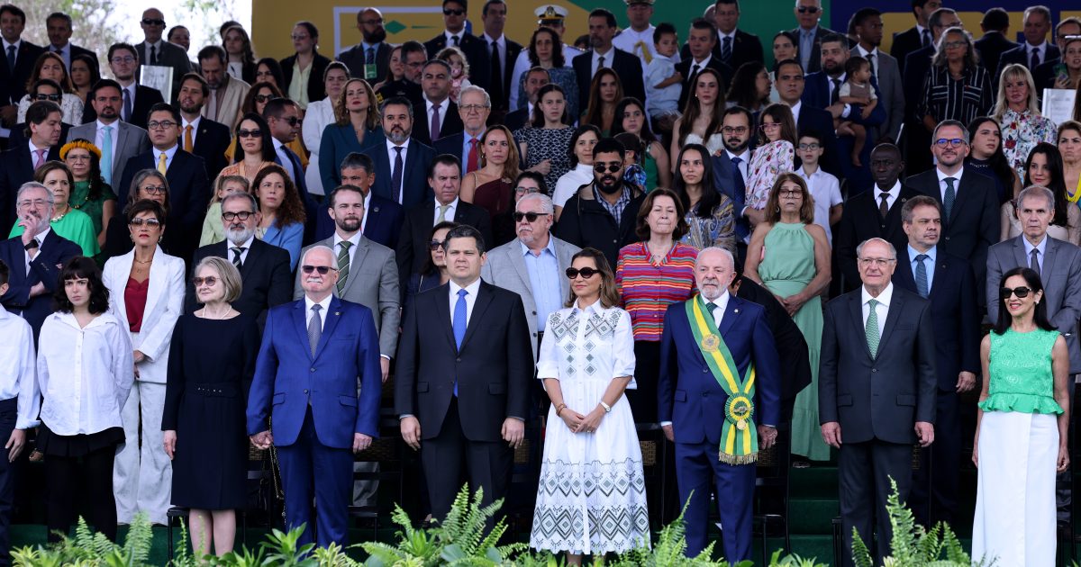 7 de setembro: Lula, Fachin, Motta e Alcolumbre acompanham desfile