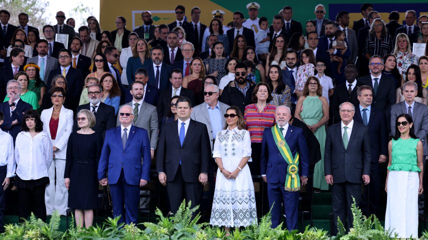 7 de setembro: Lula, Fachin, Motta e Alcolumbre acompanham desfile