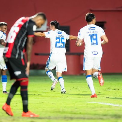 Cruzeiro vira no Barradão e encerra jejum de dez anos diante do Vitória