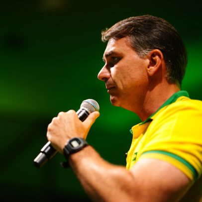Chapa de Lula aciona TSE e alega irregularidades na campanha de Flávio