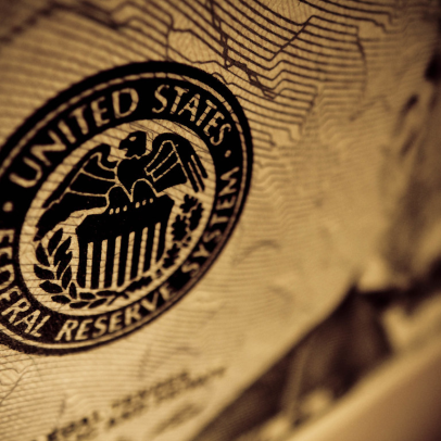 Fed eleva juros em busca de queda da inflação nos EUA