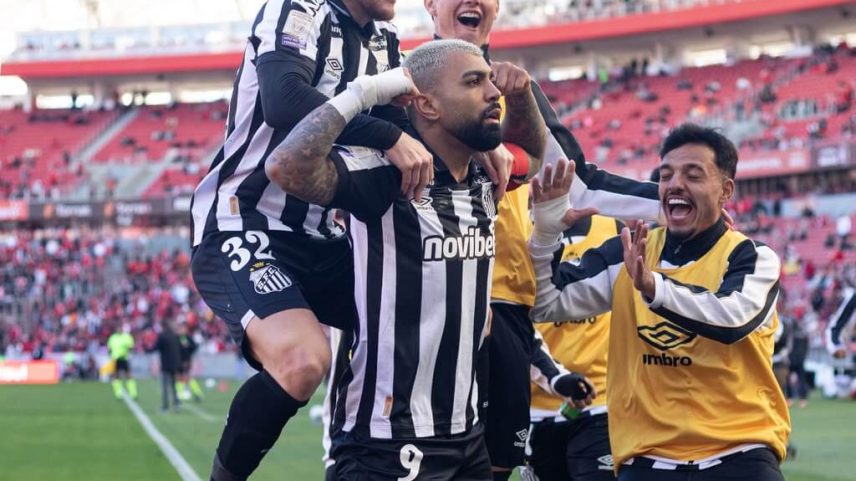 Gabigol faz dois, Santos vence Inter e quebra tabu no Beira-Rio