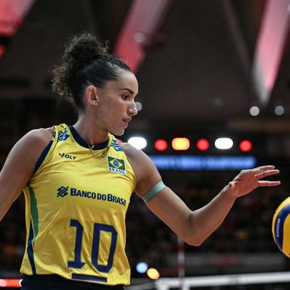 Gabi Guimarães: como a jogadora se tornou a "filha do deus do vôlei"