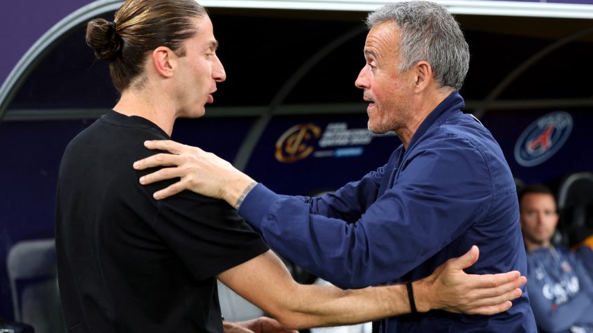 Luis Enrique elogia Filipe Luís antes de PSG x Monaco