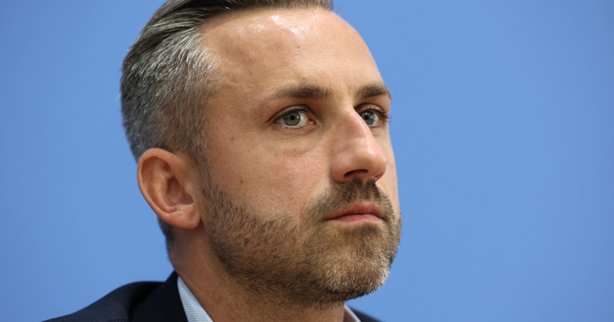 AfD vence eleição regional e negocia apoio para governar na Alemanha