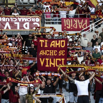 Torcedores da Roma são banidos de estádios após saudação fascista