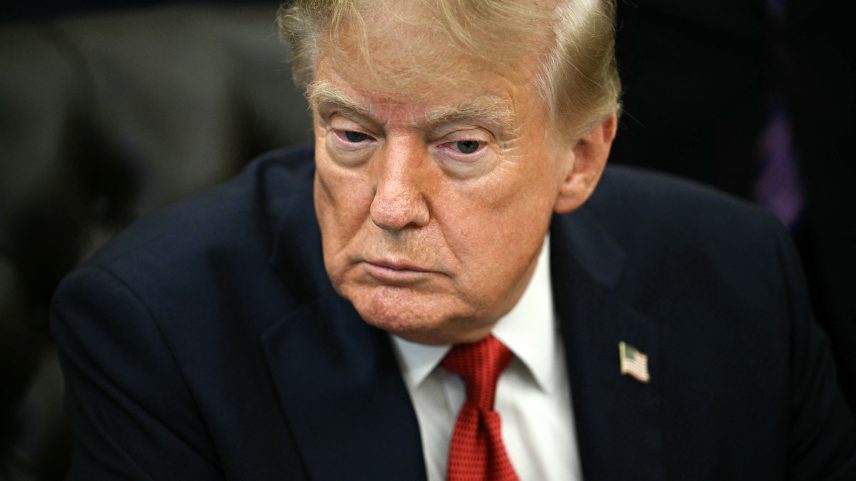 Trump afirma que vai nomear "czar da Inteligência Artificial"