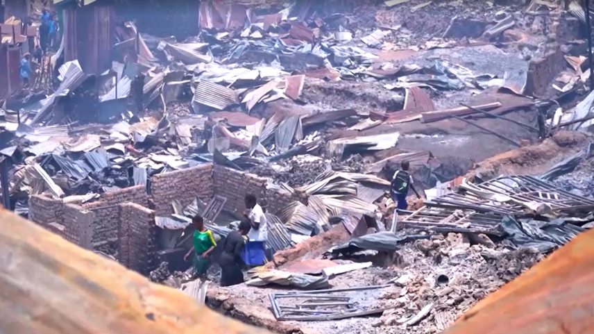 Incêndio mata ao menos 24 crianças e destrói escolas no Congo