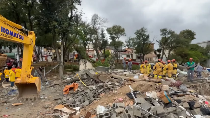 Bombeiros encontram oitava vítima de desabamento de prédio na Penha