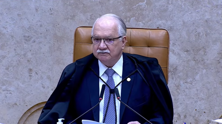 Fachin tira de pauta julgamento sobre ministro André Mendonça