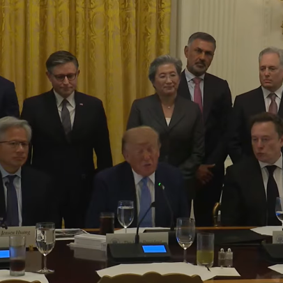 Em reunião com Trump, líderes da IA assinam compromisso de segurança