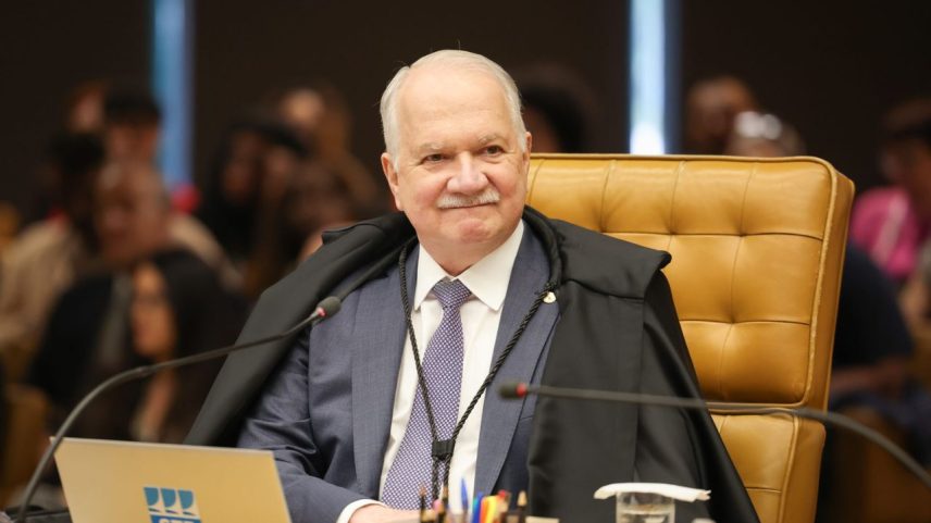 Fachin retira pedido para investigar Mendonça do inquérito das fake news