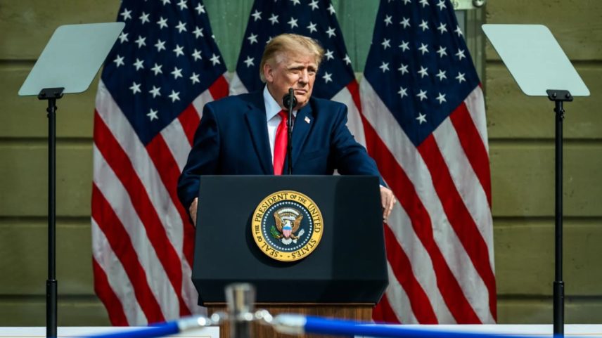 Suprema Corte dos EUA nega restrições de Trump ao voto pelo correio