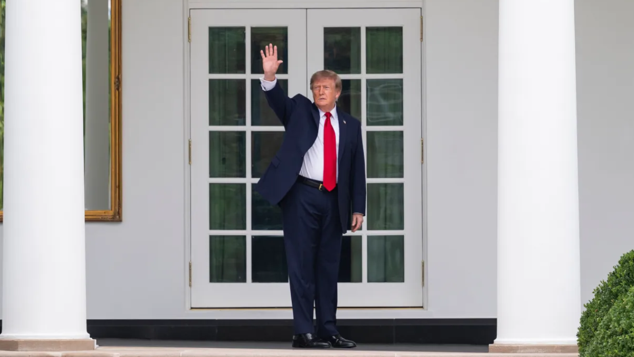 Trump prevê acordo com Cuba e descarta intervenção militar