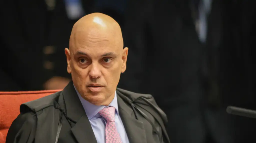 Vorcaro para Moraes: “Acha que segunda já tenho que estar fora?"