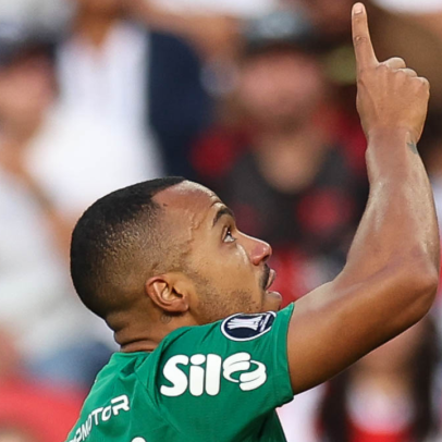 Palmeiras passa sufoco, mas elimina LDU nos pênaltis e vai à semi da Libertadores