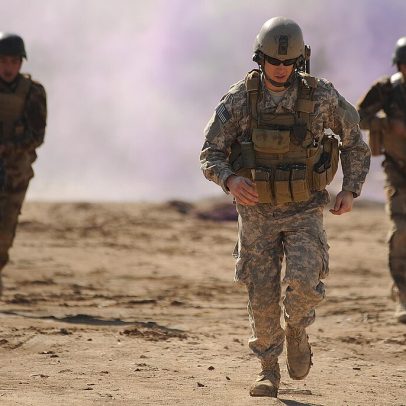 Tropas dos EUA concluem saída do Iraque após 20 anos de ocupação militar