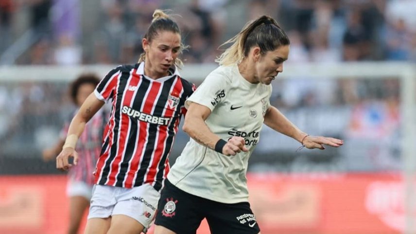 São Paulo vira sobre o Corinthians e abre vantagem na final