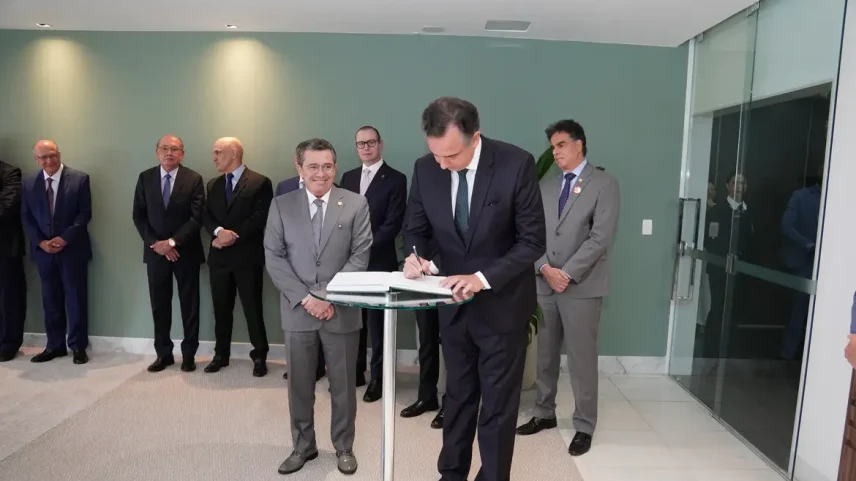 Ex-presidente do Senado, Rodrigo Pacheco toma posse como ministro do TCU