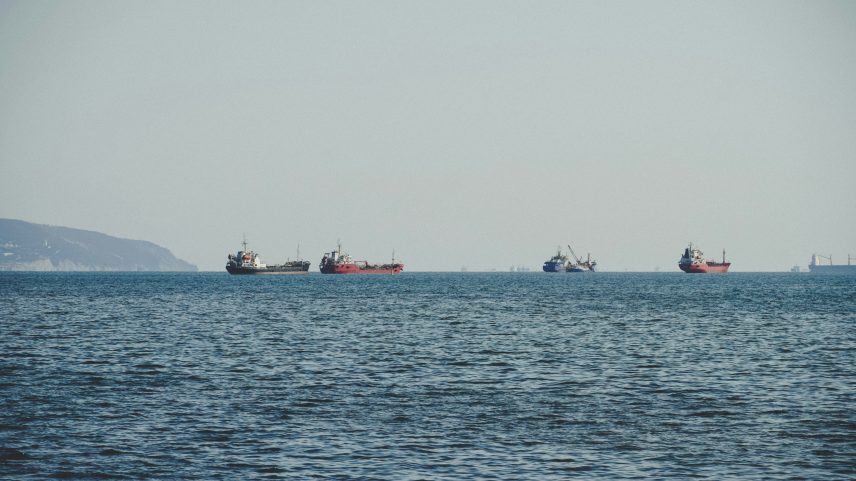 “Frota fantasma” da Rússia vira alvo de pacote aprovado nos EUA
