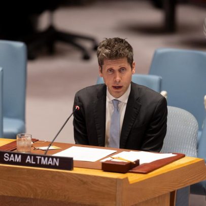 Anthropic promete desacelerar IA e Sam Altman fala em "extremo cuidado"