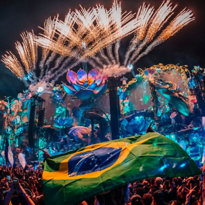 Tomorrowland Brasil abre venda de ingressos para 2027