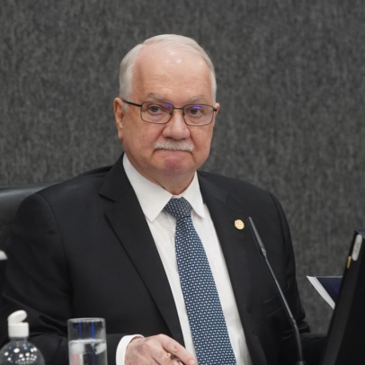 Ex-ministros do STF pedem rigor a Fachin diante de crise na Corte